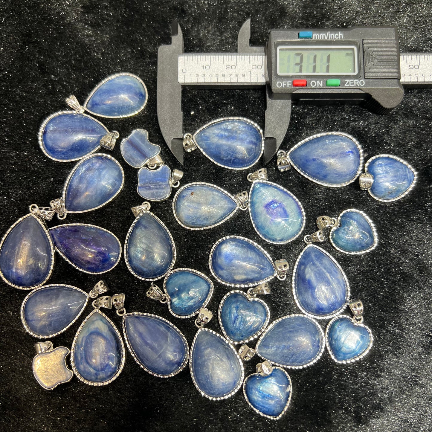 Kayanite pendant copper