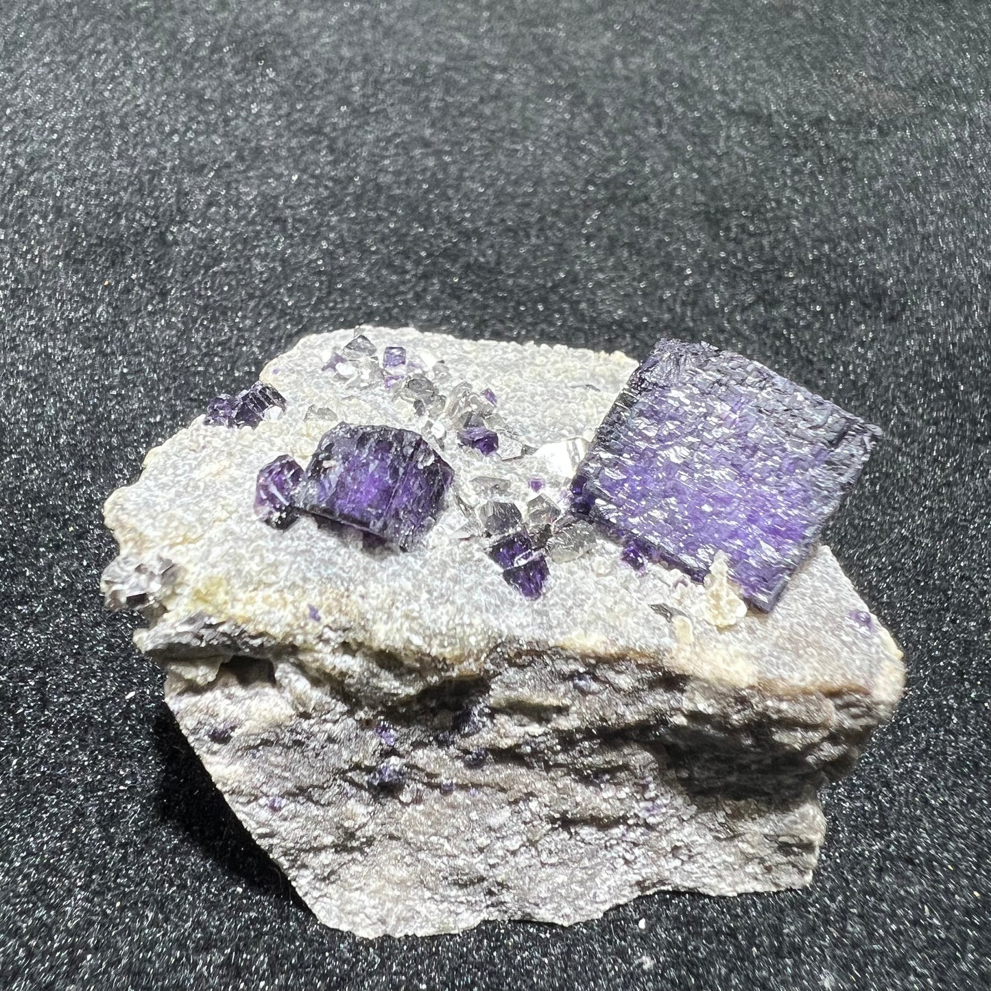 Yaogangxian fluorite specimen