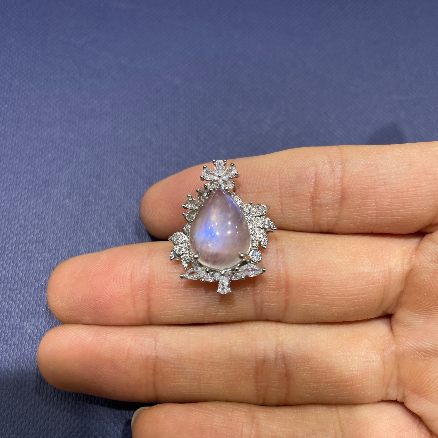 Moon stone pendant silver 925