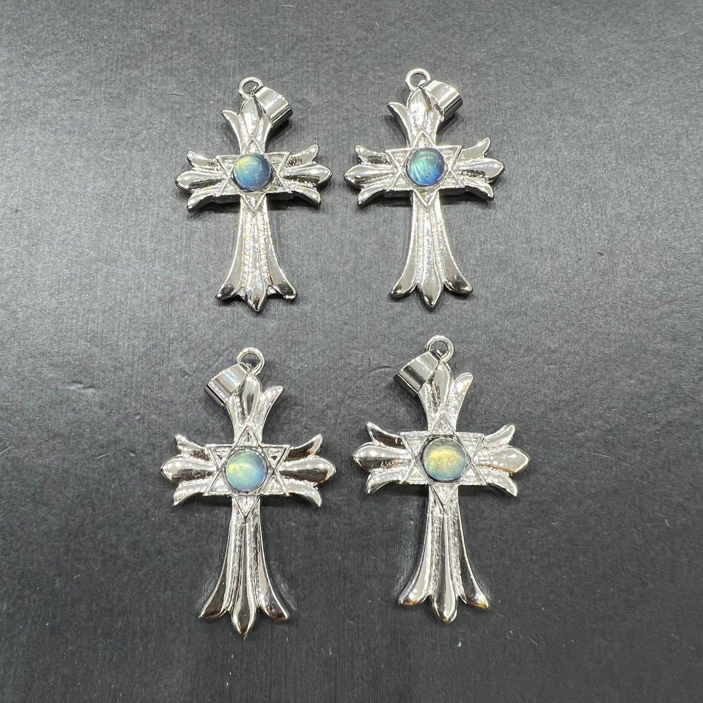 Labradorite pendant copper