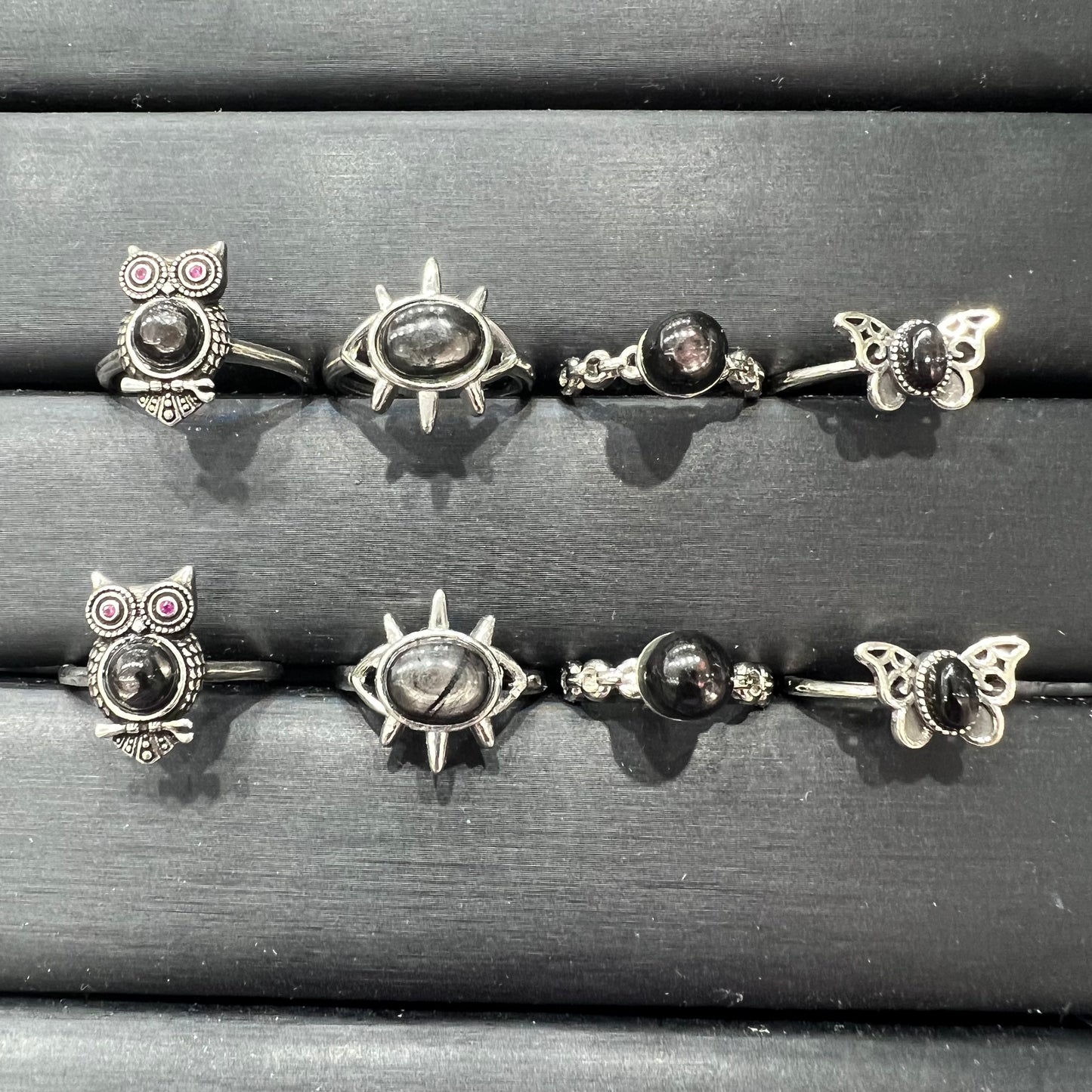 Hypersthene ring copper