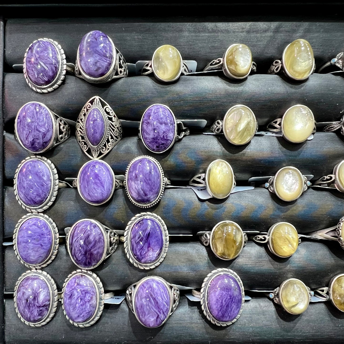 Charoite & golden mica ring silver