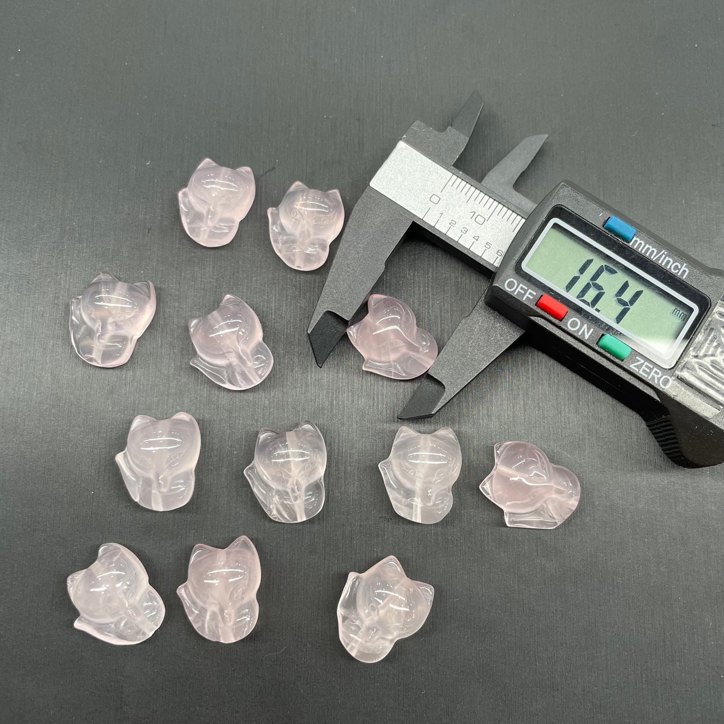 Rose quartz fox bead