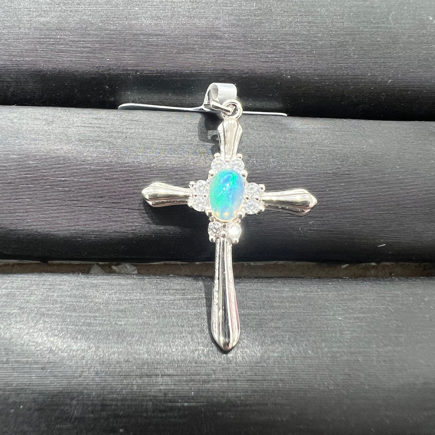 Opal pendant silver 925