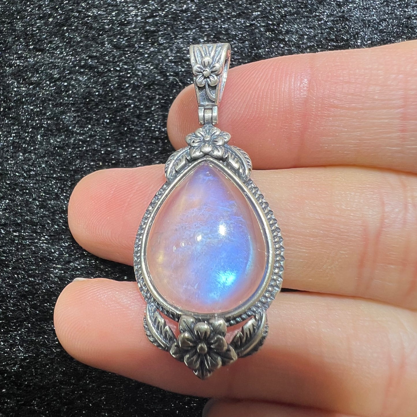 Moon stone pendant silver 925
