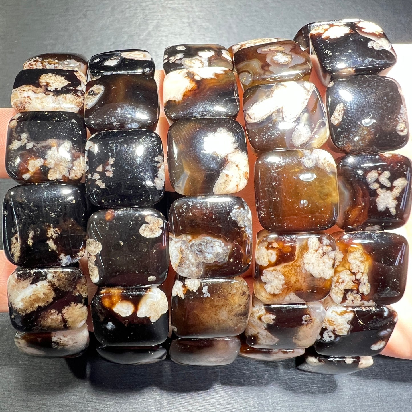 Black flower agate bangle