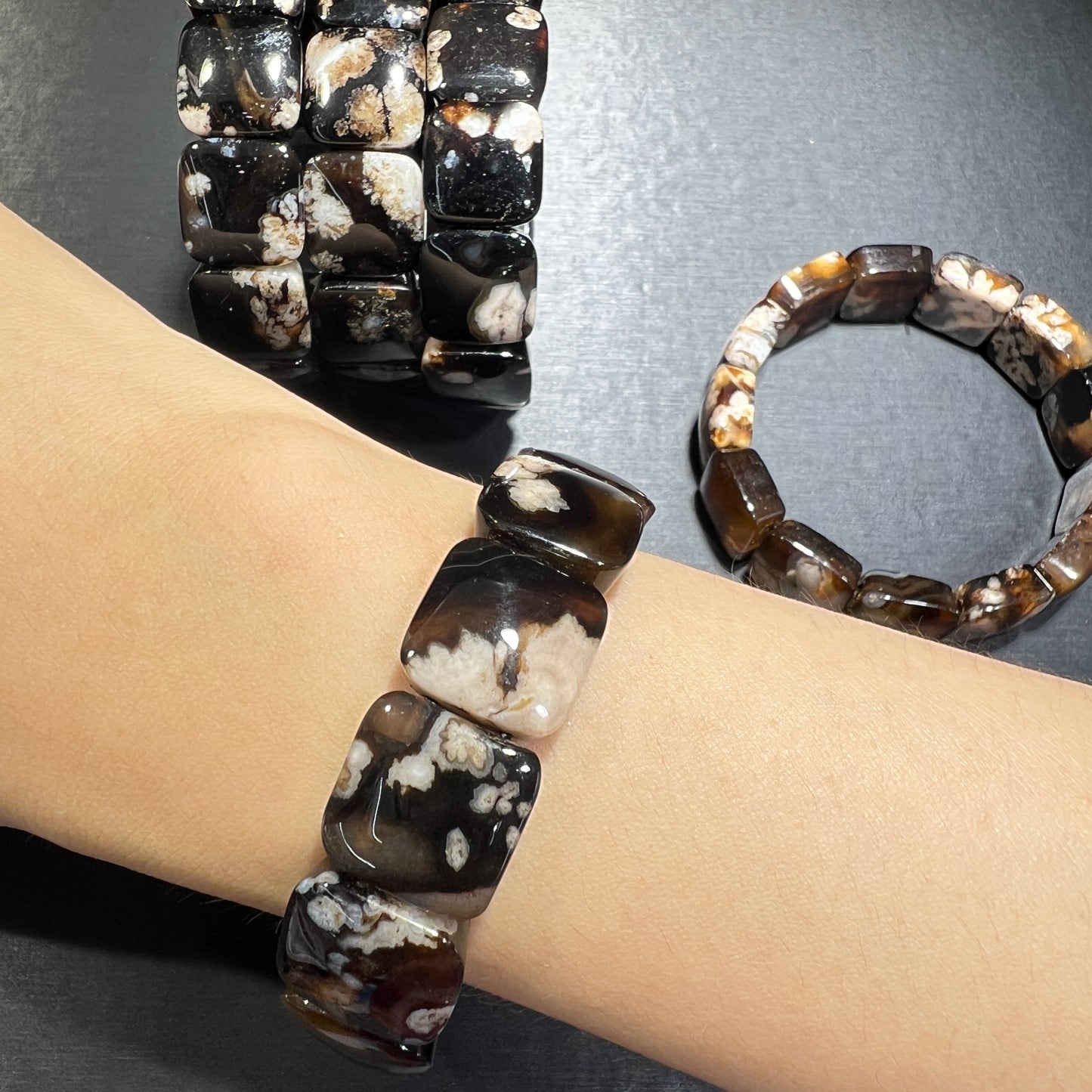 Black flower agate bangle