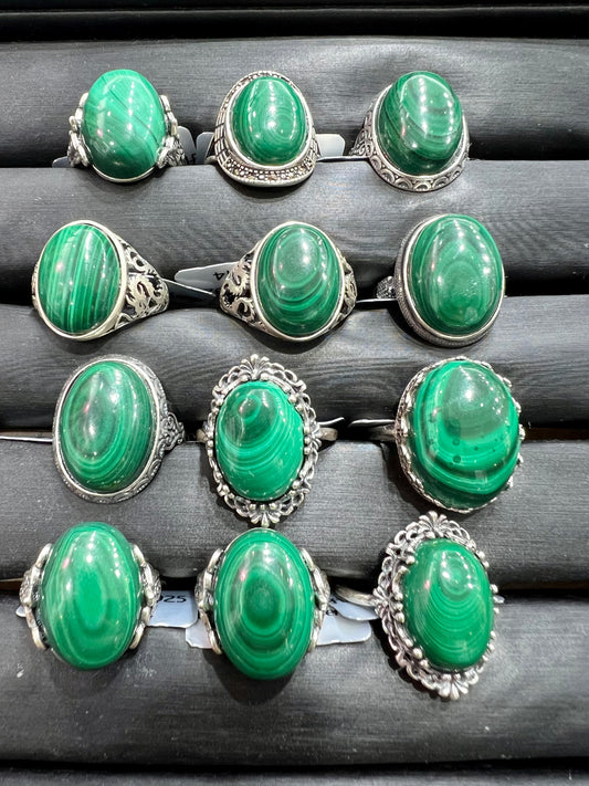 Malachite ring silver