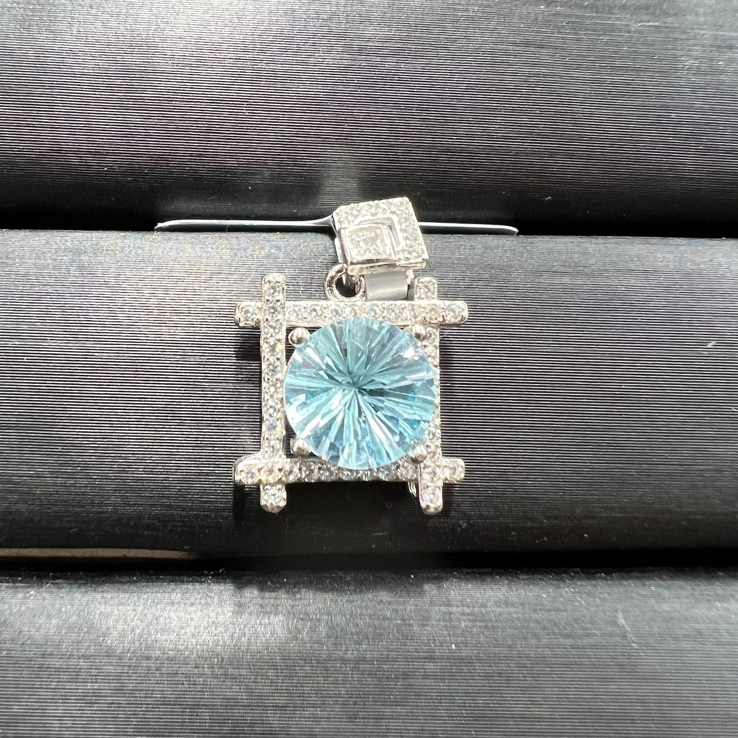 Topaz silver pendant