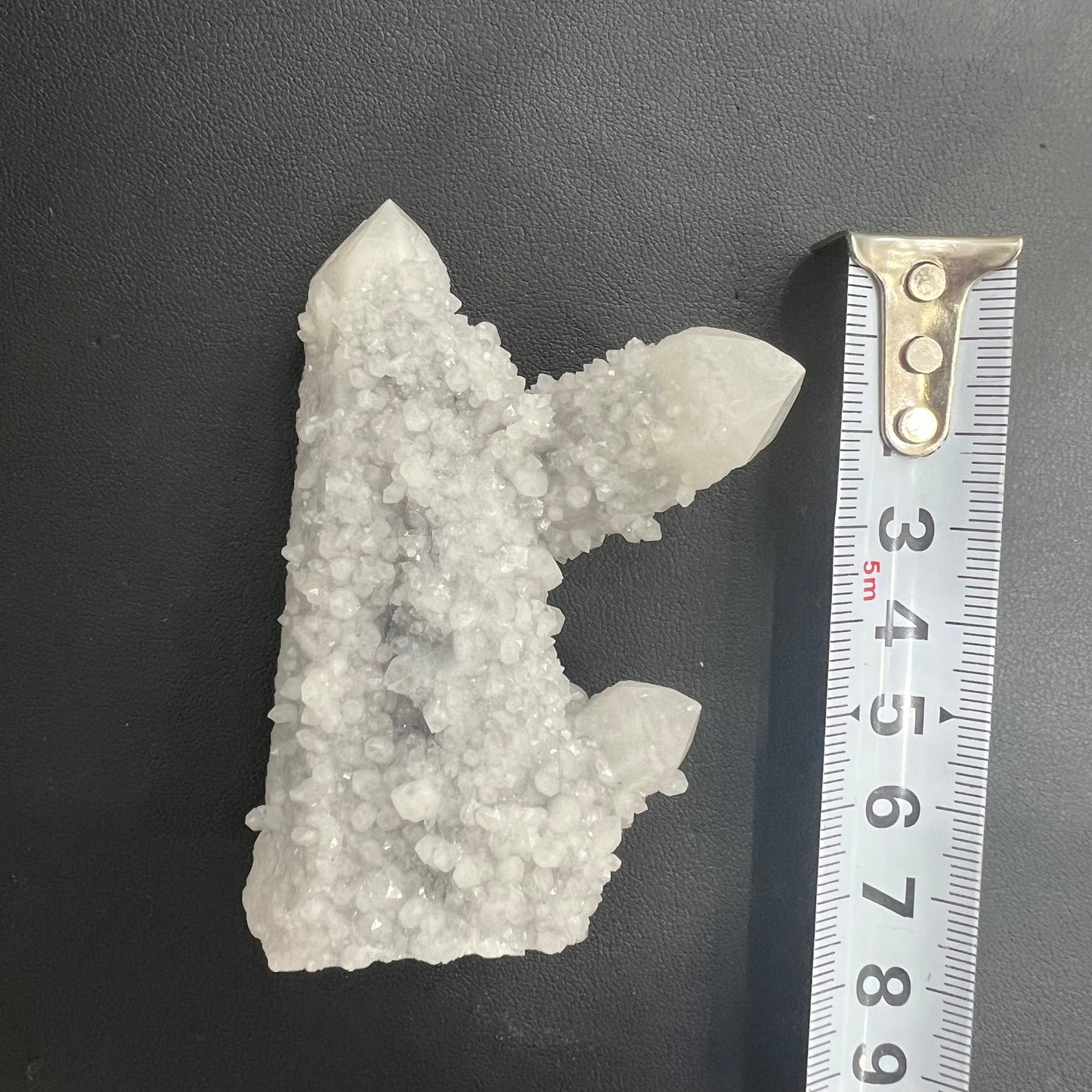 Candle quartz specimen