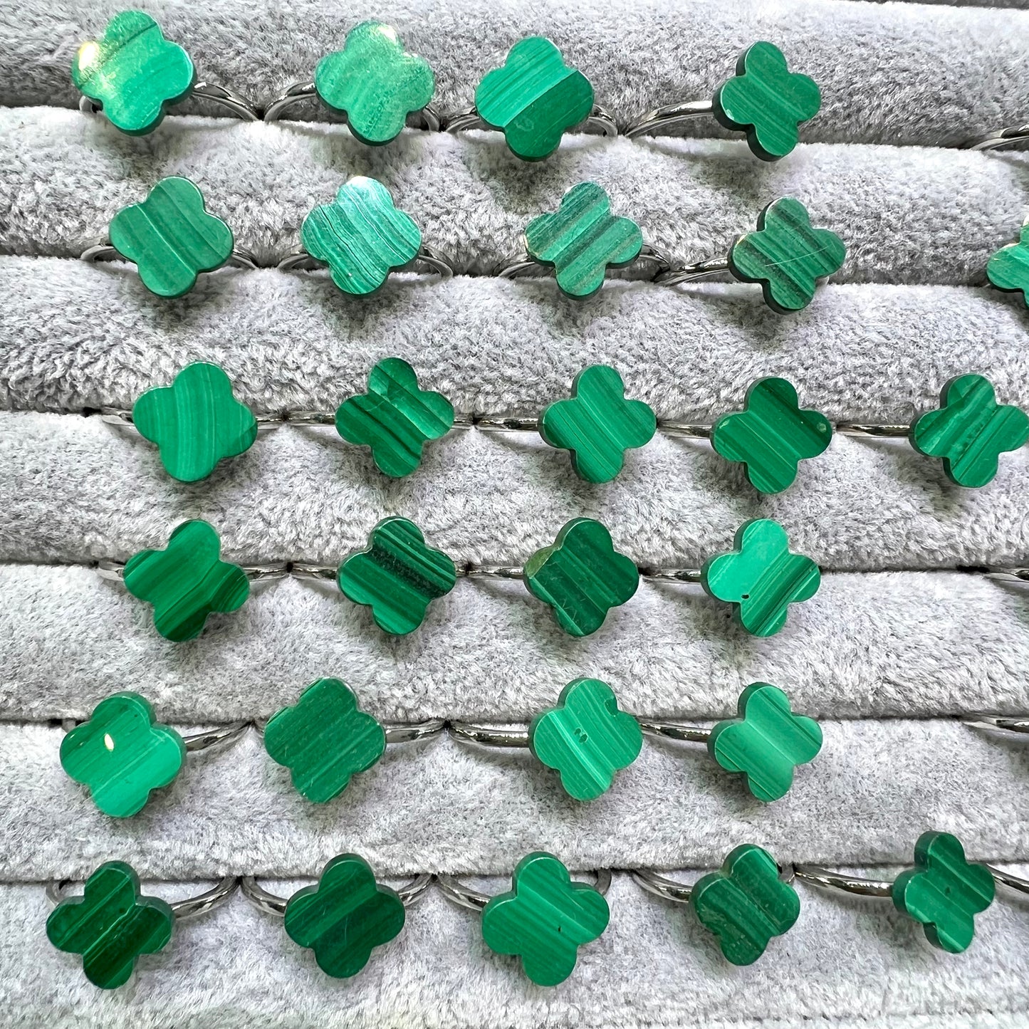 Malachite ring copper