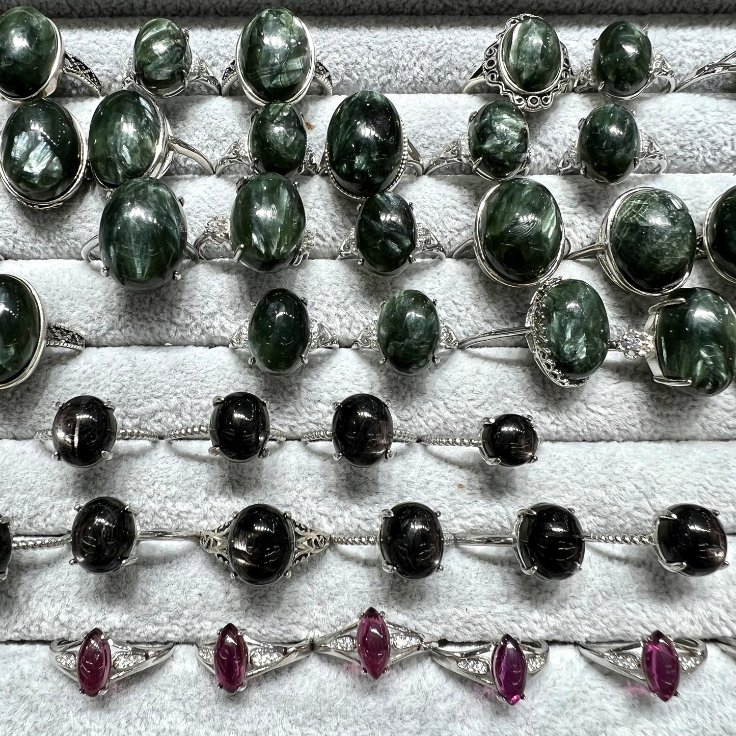 Seraphinite & hypersthene & garnet ring silver