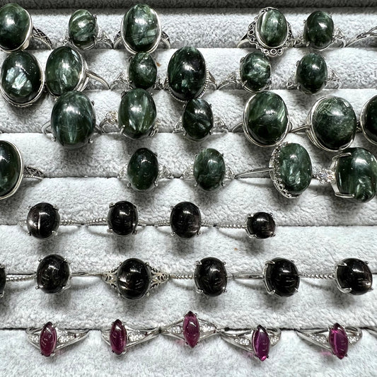 Seraphinite & hypersthene & garnet ring silver