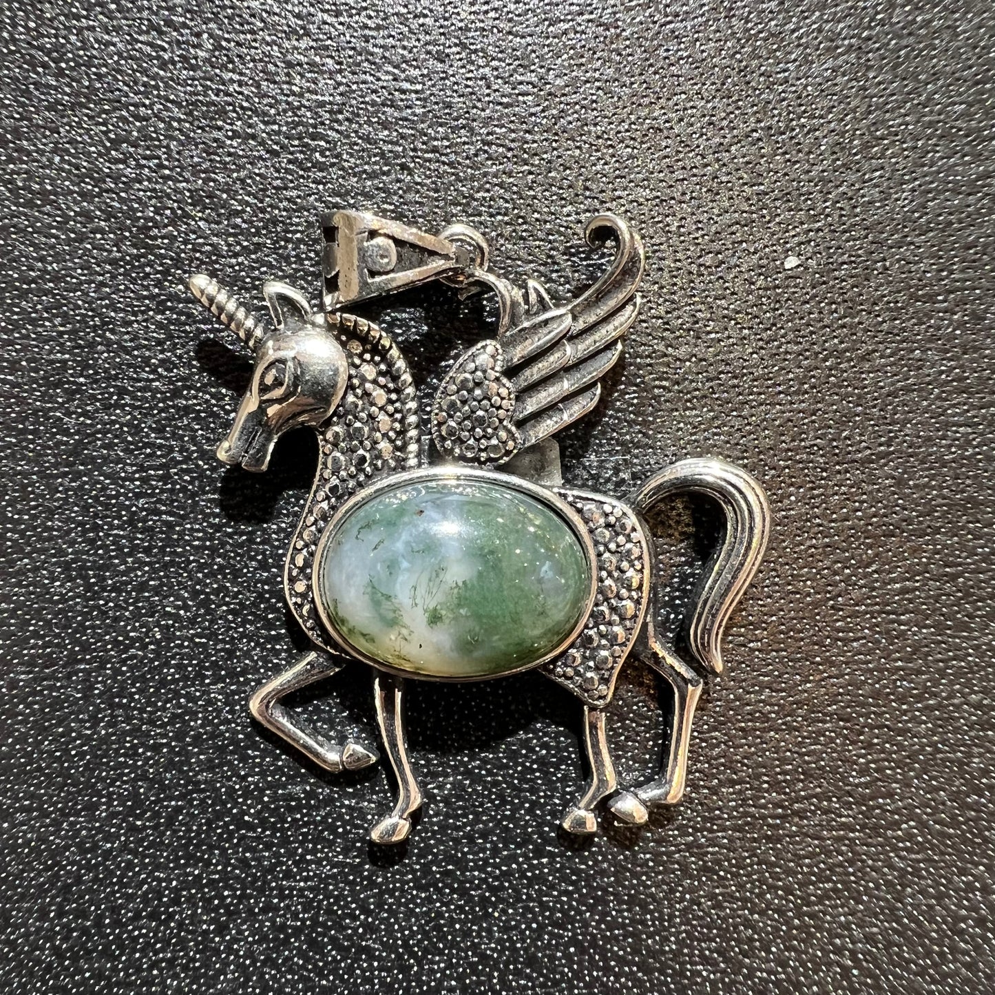 Moss agate pendant
