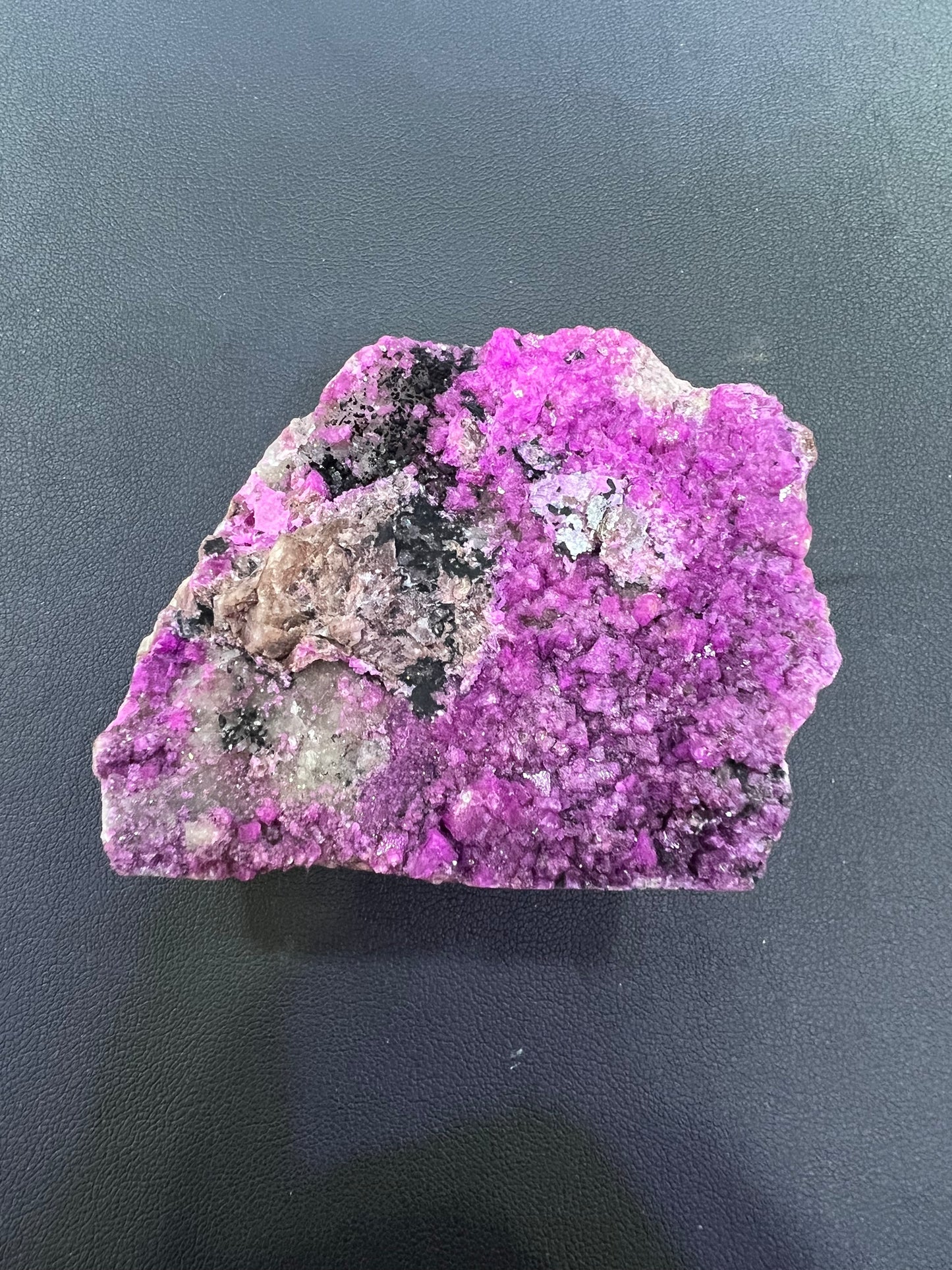 Cobalt calcite
