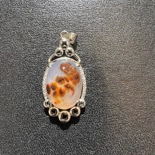agate pendant