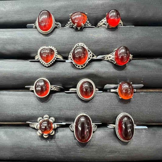 Garnet ring silver