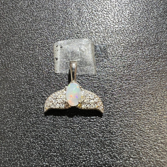 Opal pendant