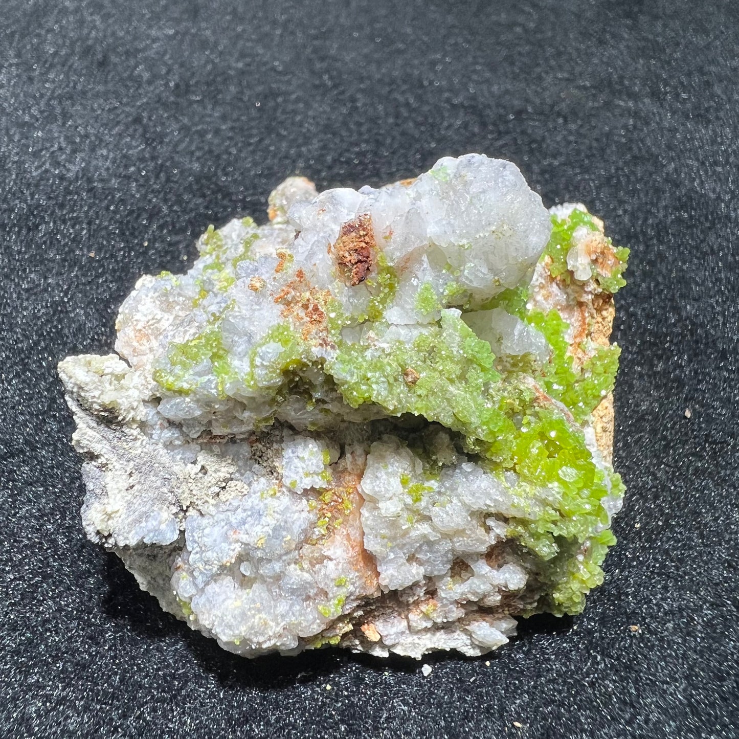 Pyromorphite specimen