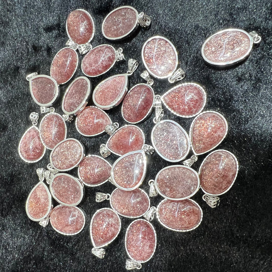 Strawberry quartz pendant