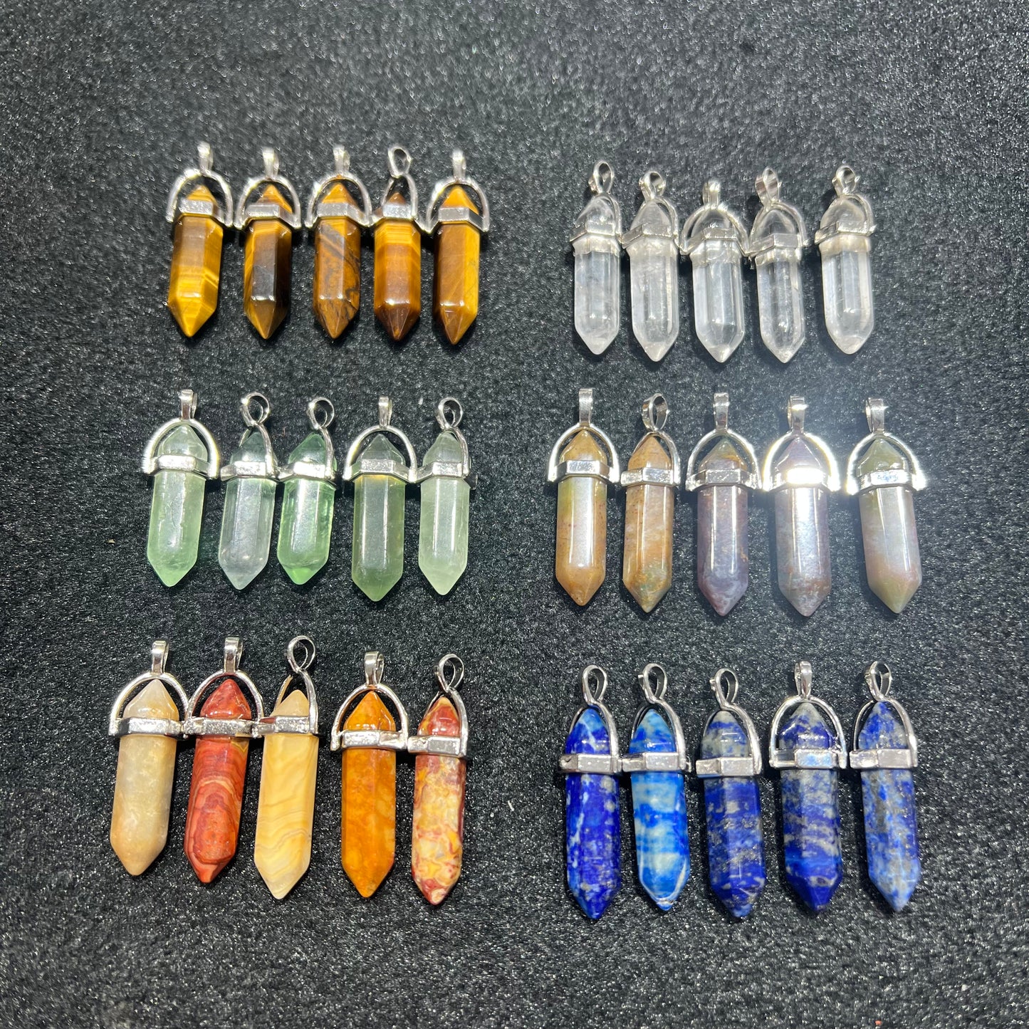 Double point pendant