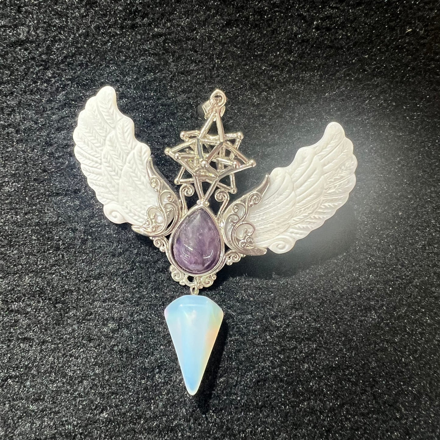 Wings pendant
