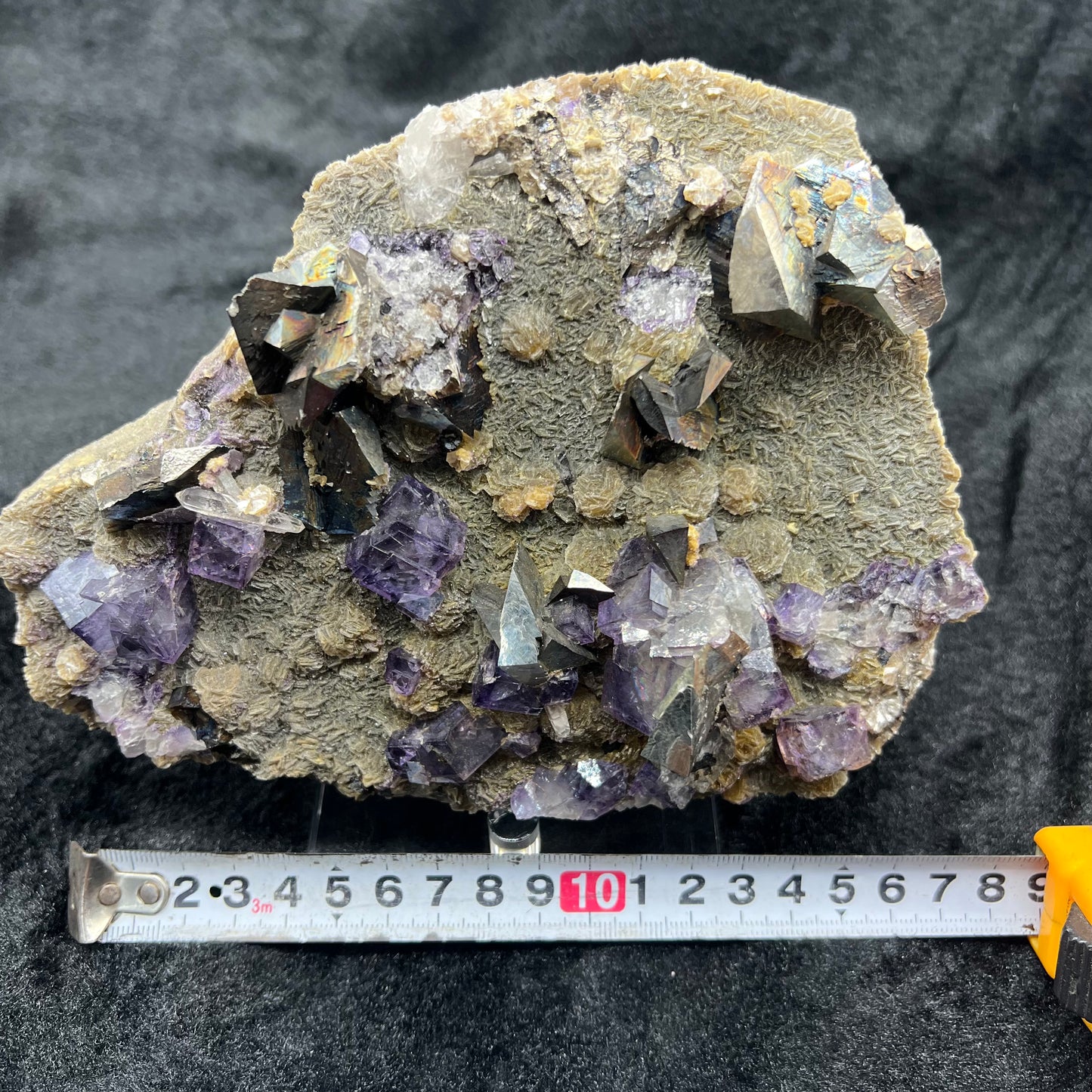 Yaogangxian fluorite specimen