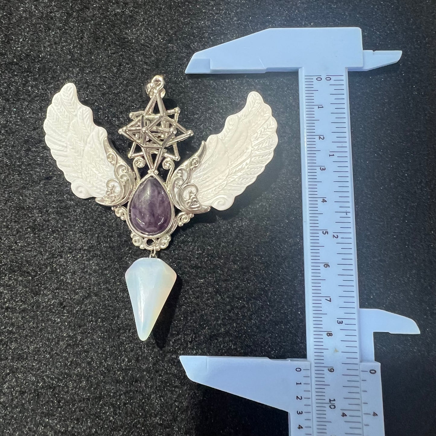 Wings pendant