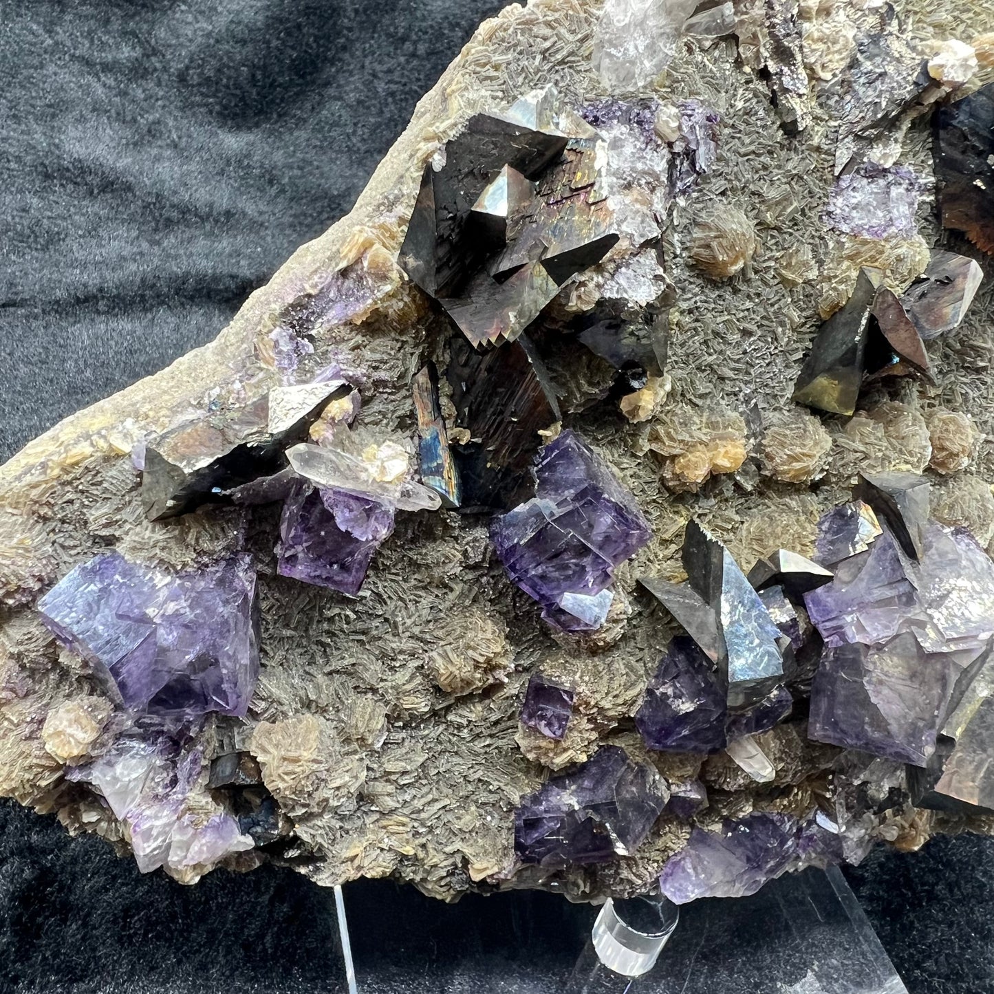 Yaogangxian fluorite specimen