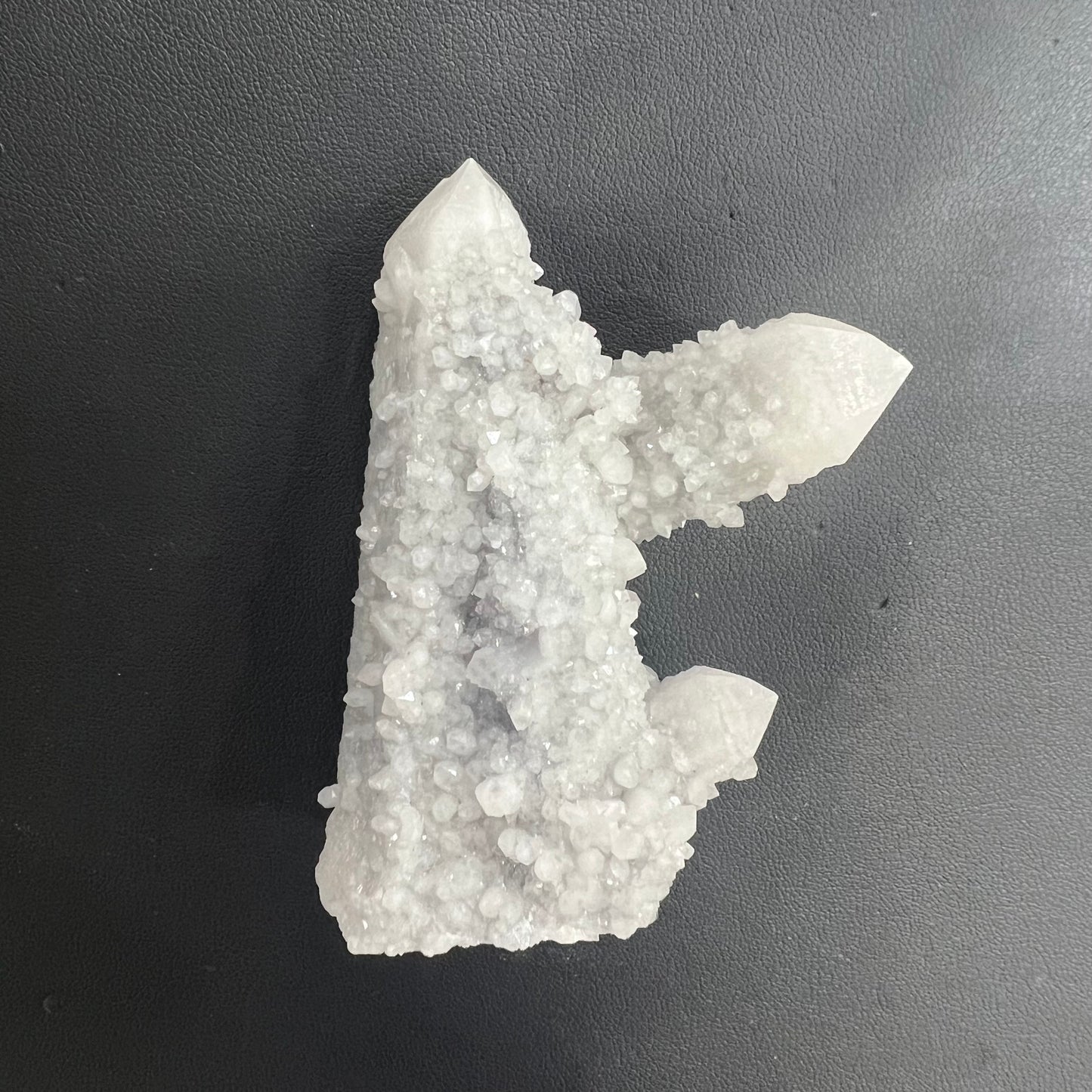 Candle quartz specimen