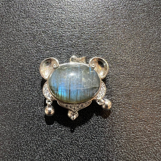 Labradorite pendant