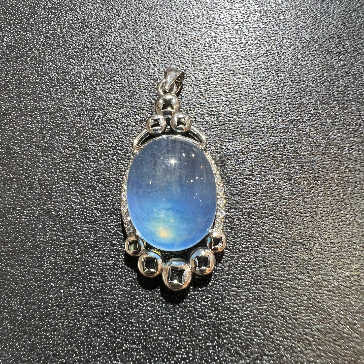 Aquamarine pendant