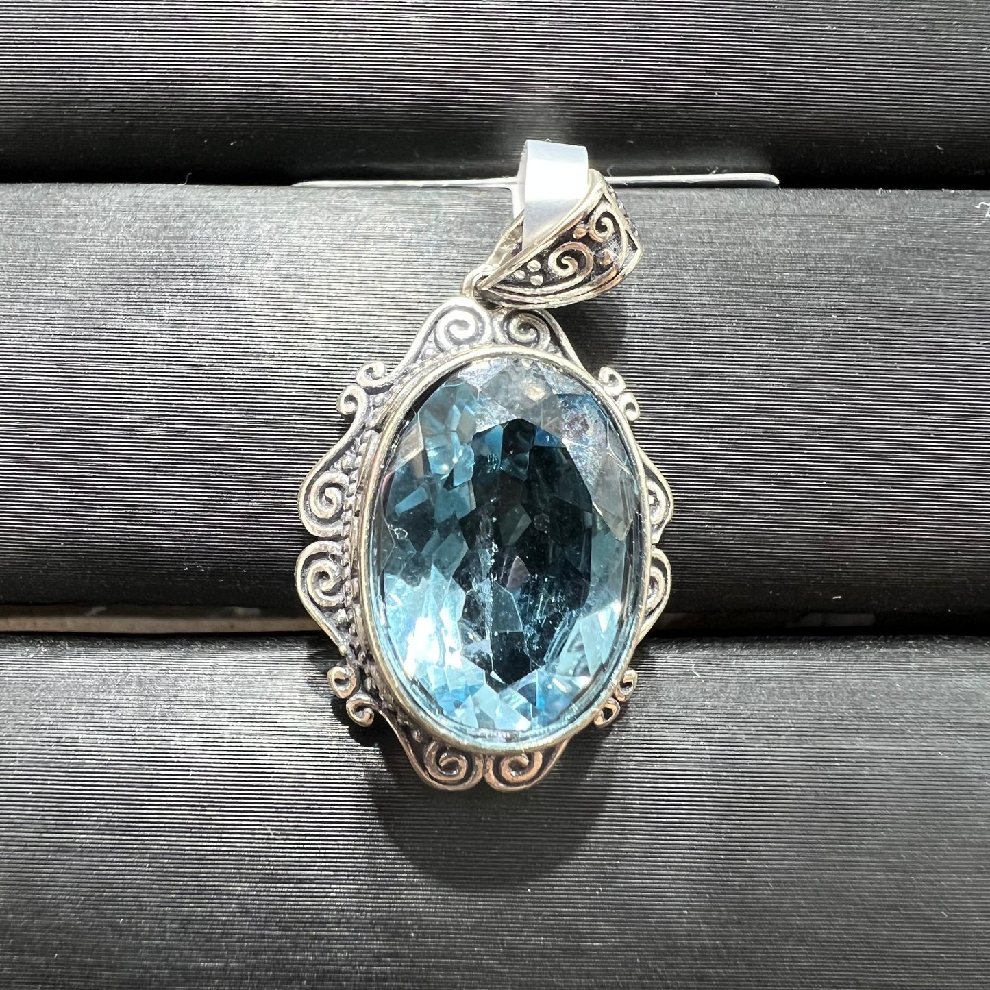 Topaz silver pendant