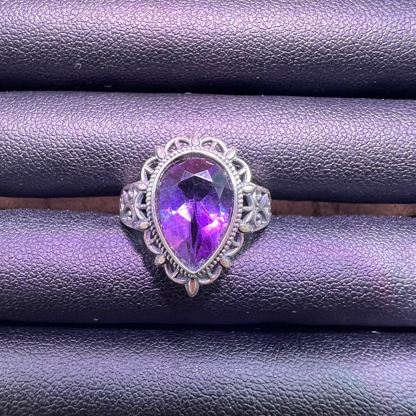 Amethyst silver ring
