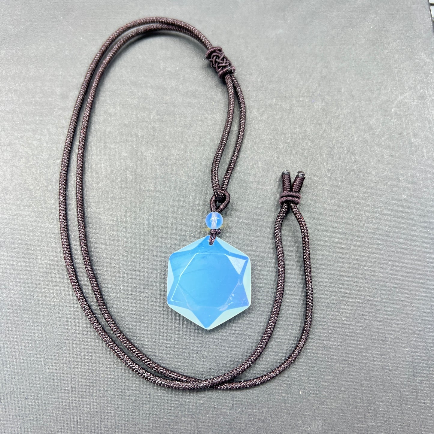 Hexagonalcrystal Pendant