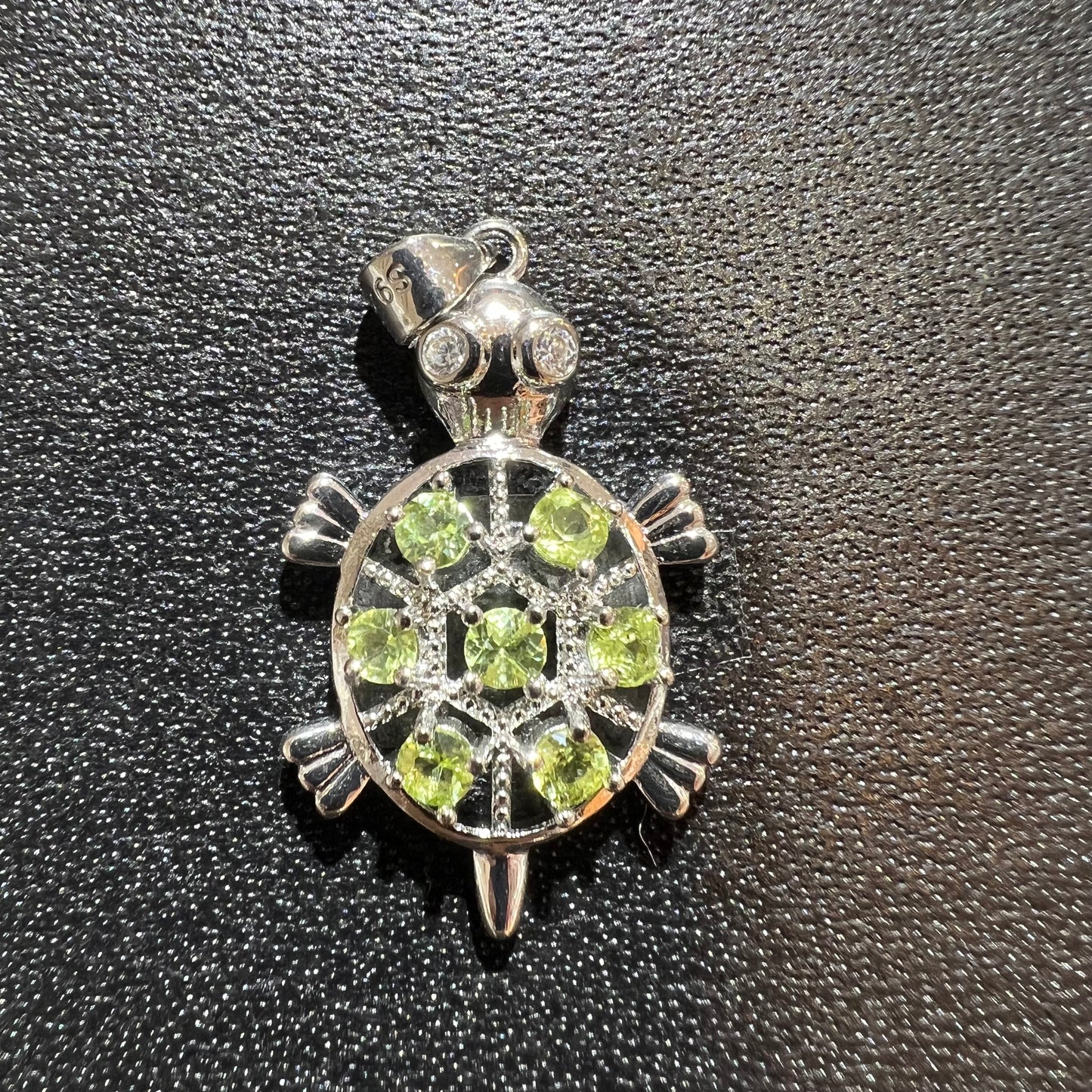 Peridot turtle pendant