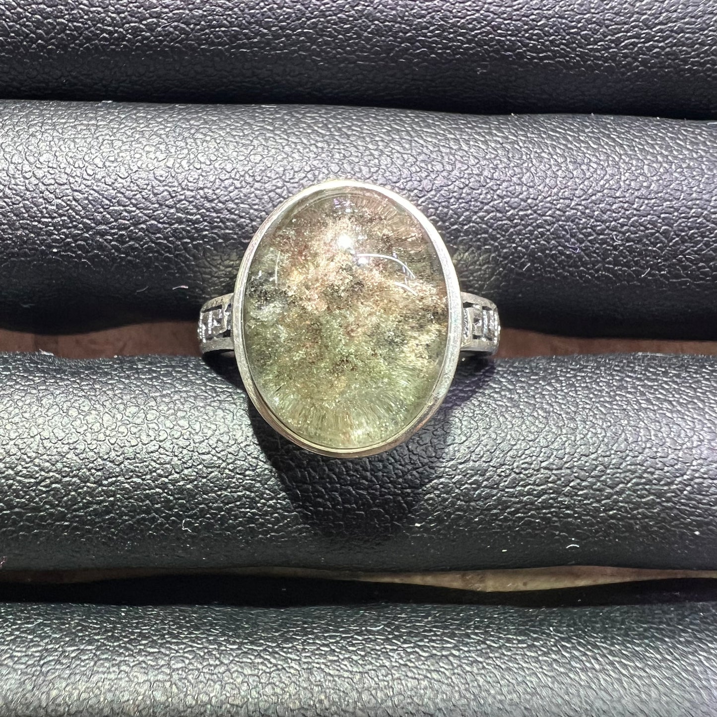 Garden quartz ring