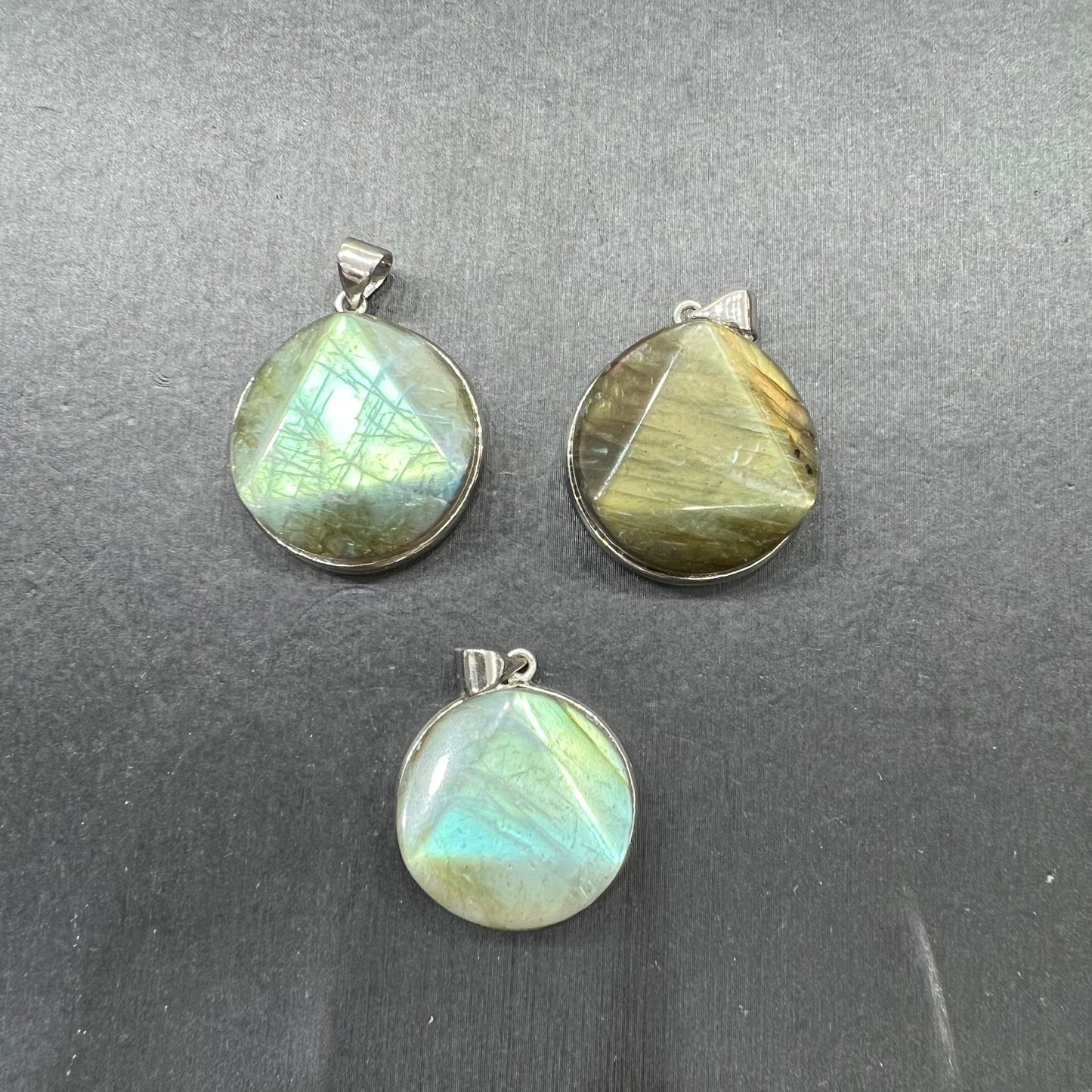 Labradorite pendant